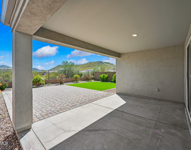 2111 E Questa Drive - Photo Thumbnail 26