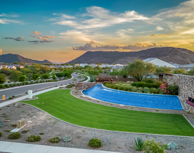 2111 E Questa Drive - Photo Thumbnail 34