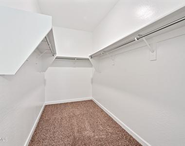 2111 E Questa Drive - Photo Thumbnail 17