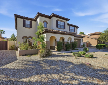 3137 E Fandango Drive - Photo Thumbnail 2