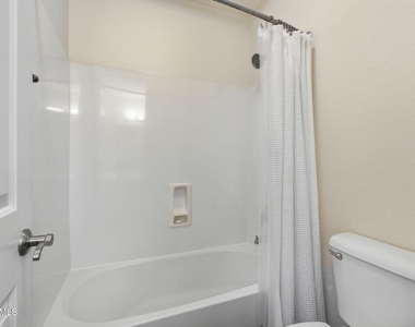 3137 E Fandango Drive - Photo Thumbnail 44