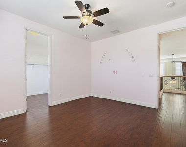 3137 E Fandango Drive - Photo Thumbnail 30