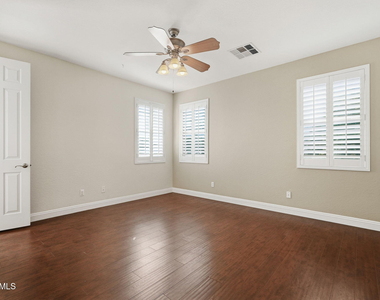 3137 E Fandango Drive - Photo Thumbnail 28