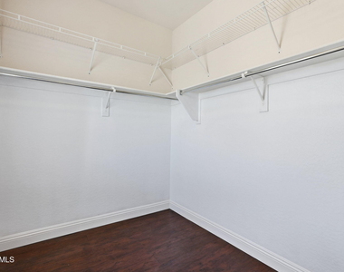 3137 E Fandango Drive - Photo Thumbnail 38