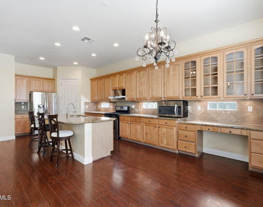 3137 E Fandango Drive - Photo Thumbnail 19