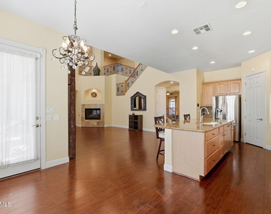 3137 E Fandango Drive - Photo Thumbnail 21