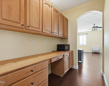 3137 E Fandango Drive - Photo Thumbnail 22