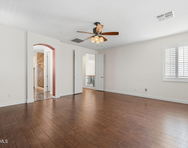3137 E Fandango Drive - Photo Thumbnail 36