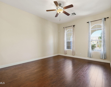 3137 E Fandango Drive - Photo Thumbnail 23