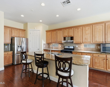 3137 E Fandango Drive - Photo Thumbnail 15