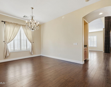 3137 E Fandango Drive - Photo Thumbnail 20