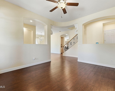 3137 E Fandango Drive - Photo Thumbnail 5