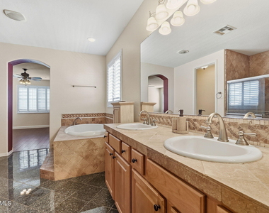 3137 E Fandango Drive - Photo Thumbnail 48