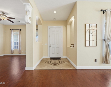 3137 E Fandango Drive - Photo Thumbnail 4