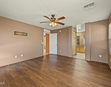 22255 N Bishop Drive - Photo Thumbnail 12