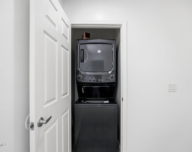 2929 N 39th Street - Photo Thumbnail 23