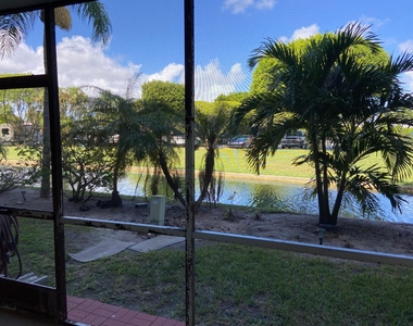 300 Waterway Drive S - Photo Thumbnail 16