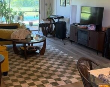 300 Waterway Drive S - Photo Thumbnail 3