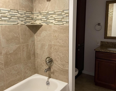300 Waterway Drive S - Photo Thumbnail 13