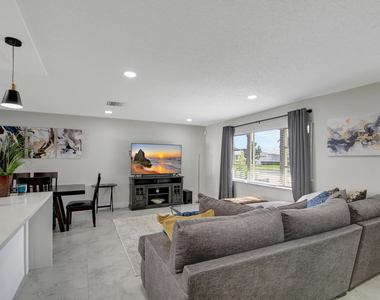 716 Sw 18th Street - Photo Thumbnail 35