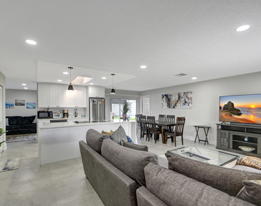 716 Sw 18th Street - Photo Thumbnail 34