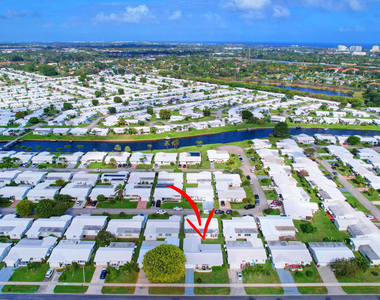 716 Sw 18th Street - Photo Thumbnail 3
