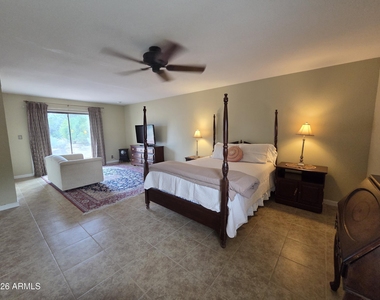 5425 E Via Los Caballos -- - Photo Thumbnail 18