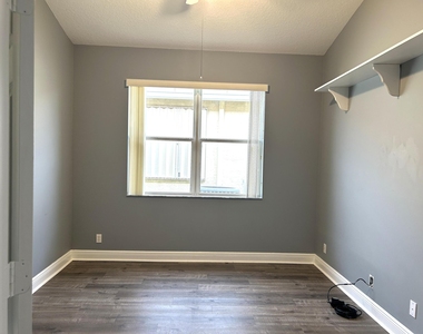 2770 Se Stonebriar Way - Photo Thumbnail 6