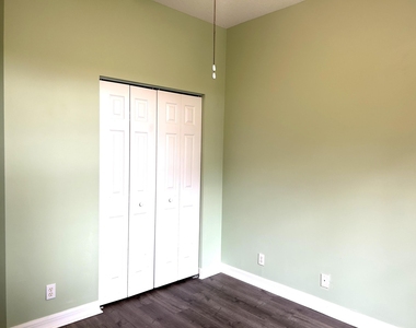 2770 Se Stonebriar Way - Photo Thumbnail 8