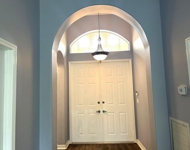 2770 Se Stonebriar Way - Photo Thumbnail 2