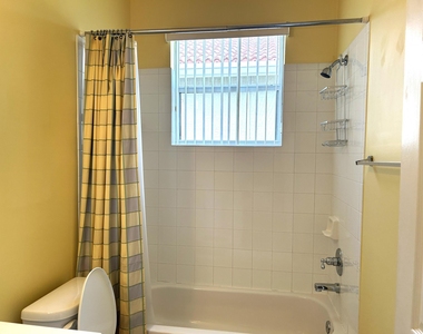 2770 Se Stonebriar Way - Photo Thumbnail 10
