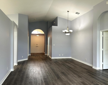 2770 Se Stonebriar Way - Photo Thumbnail 4