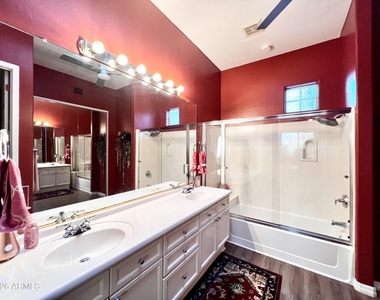 3800 S Cantabria Circle - Photo Thumbnail 22