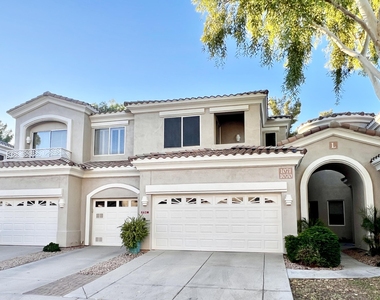 3800 S Cantabria Circle - Photo Thumbnail 7