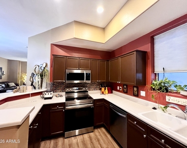 3800 S Cantabria Circle - Photo Thumbnail 28