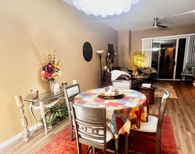 3800 S Cantabria Circle - Photo Thumbnail 18