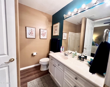 3800 S Cantabria Circle - Photo Thumbnail 33