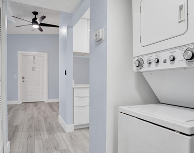 203 Foxtail Drive - Photo Thumbnail 14