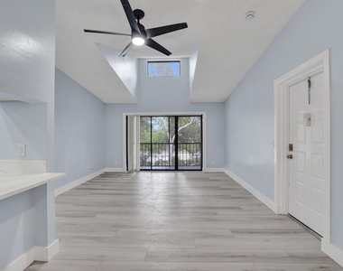 203 Foxtail Drive - Photo Thumbnail 10