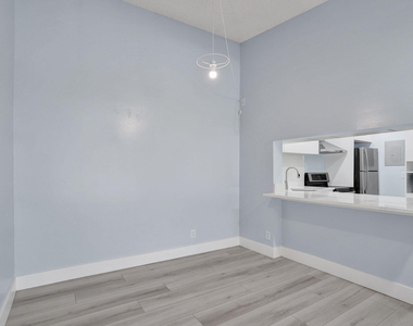 203 Foxtail Drive - Photo Thumbnail 7