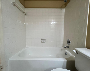 8820 Royal Palm Boulevard - Photo Thumbnail 12