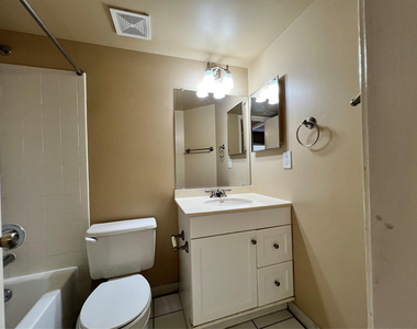 8820 Royal Palm Boulevard - Photo Thumbnail 11