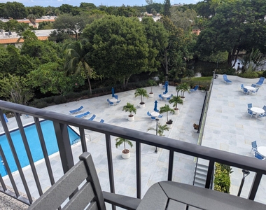 1800 N Andrews Avenue - Photo Thumbnail 23