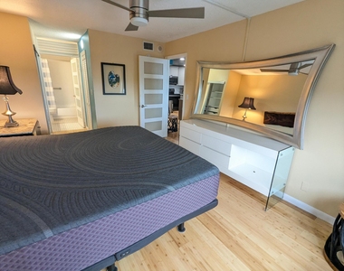 1800 N Andrews Avenue - Photo Thumbnail 11