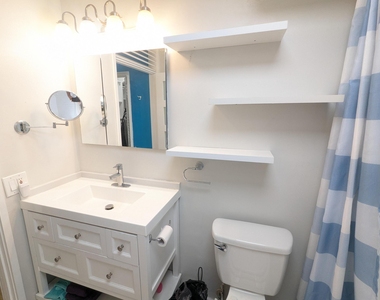 1800 N Andrews Avenue - Photo Thumbnail 16