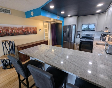 1800 N Andrews Avenue - Photo Thumbnail 7