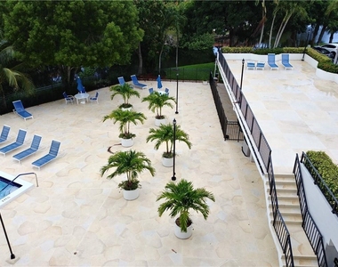 1800 N Andrews Avenue - Photo Thumbnail 31