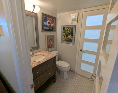 1800 N Andrews Avenue - Photo Thumbnail 21