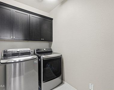 15918 S 11th Way - Photo Thumbnail 28