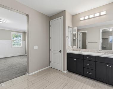 15918 S 11th Way - Photo Thumbnail 34